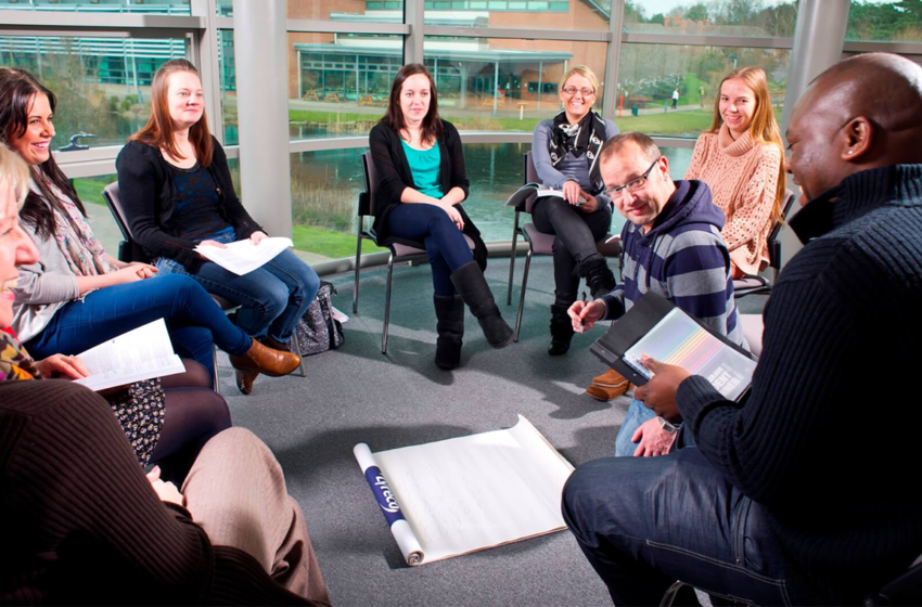 BA (Hons) Social Work